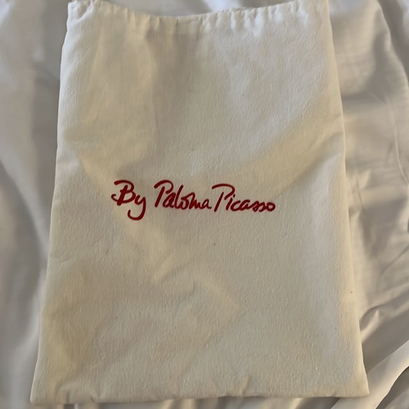Paloma Picasso good used condition small ivory bag comes with dust bag - Picture 6 of 8